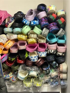 CROCS Assorted Color Classic Clogs assorted m8 w10